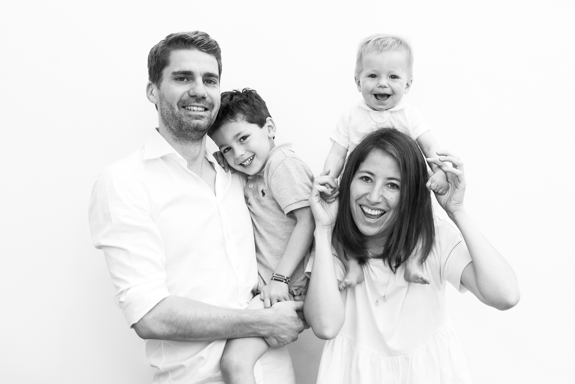 Photo of Putney family of four in black and white in SW London